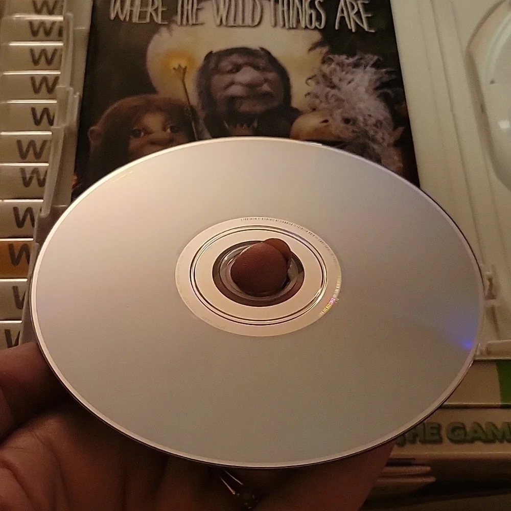 Where the Wild Things Are - Wii Game No Visible Stratches Original Case & Papers